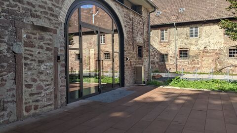 Attraktive Ausflugs& Gastronomie in einem Hofgut / Mietobjekt