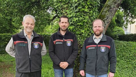 Alter und neuer BLDH mit Forstamtsleiter (v.l.n.r.: T. Revermann, U. Götz-Heimberger, J. Kallmeyer)