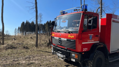 Feuerwehr Auf dem Foto sehen sie ein Feuerwehrauto