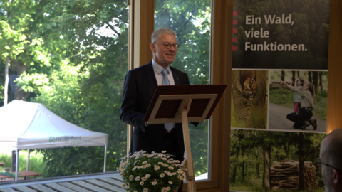 Michael Gerst bei seiner Abschiedsrede Michael Gerst bei seiner Abschiedsrede