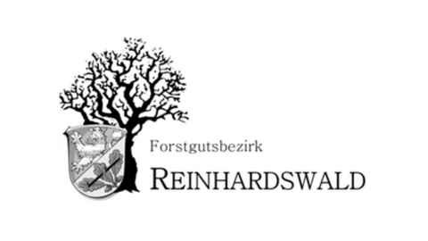 Logo des Forstgutsbezirk Reinhardswald mit einer Eiche und einem Wappen, dass Eichenlaub und den Hessenlöwen beinhaltet.  